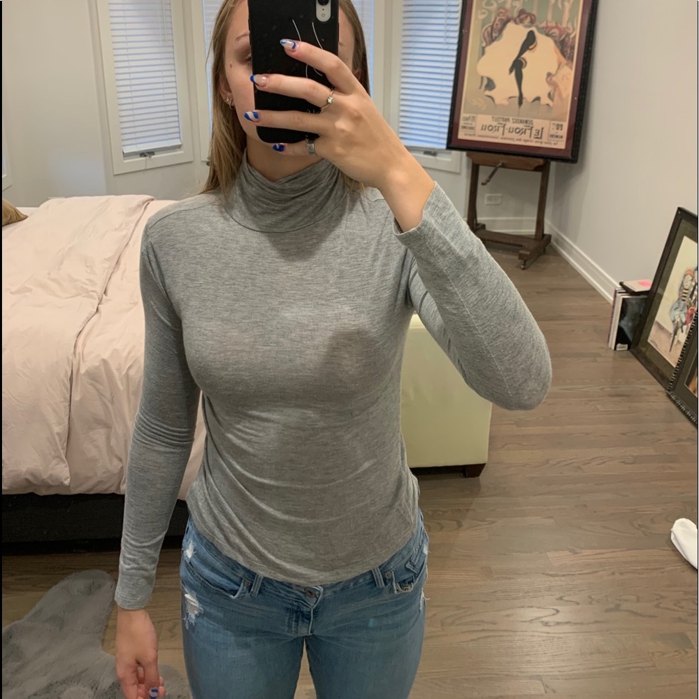 Long sleeve turtle neck